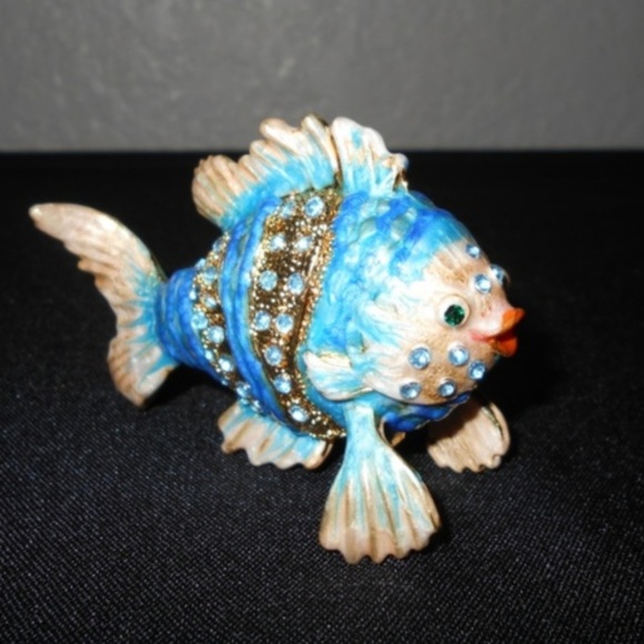 Mini Fish Jewelry Box - Picture 5 of 5